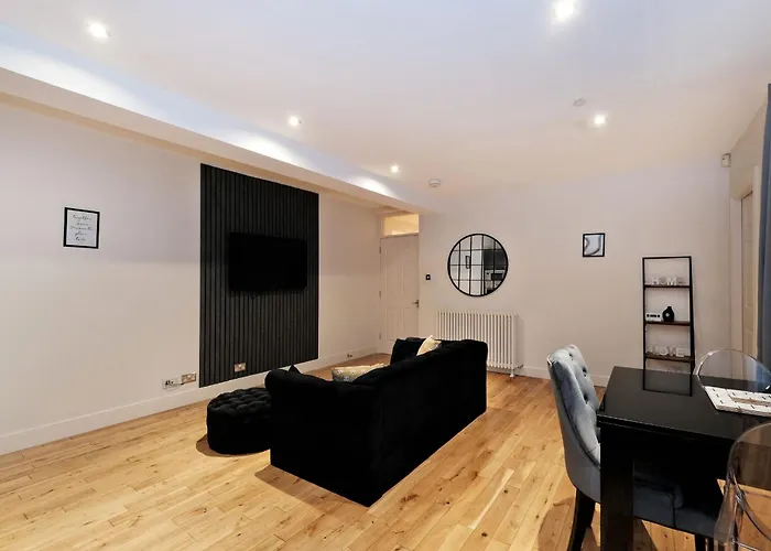 One Of A Kind Historic 3 Bedroom Apartment
