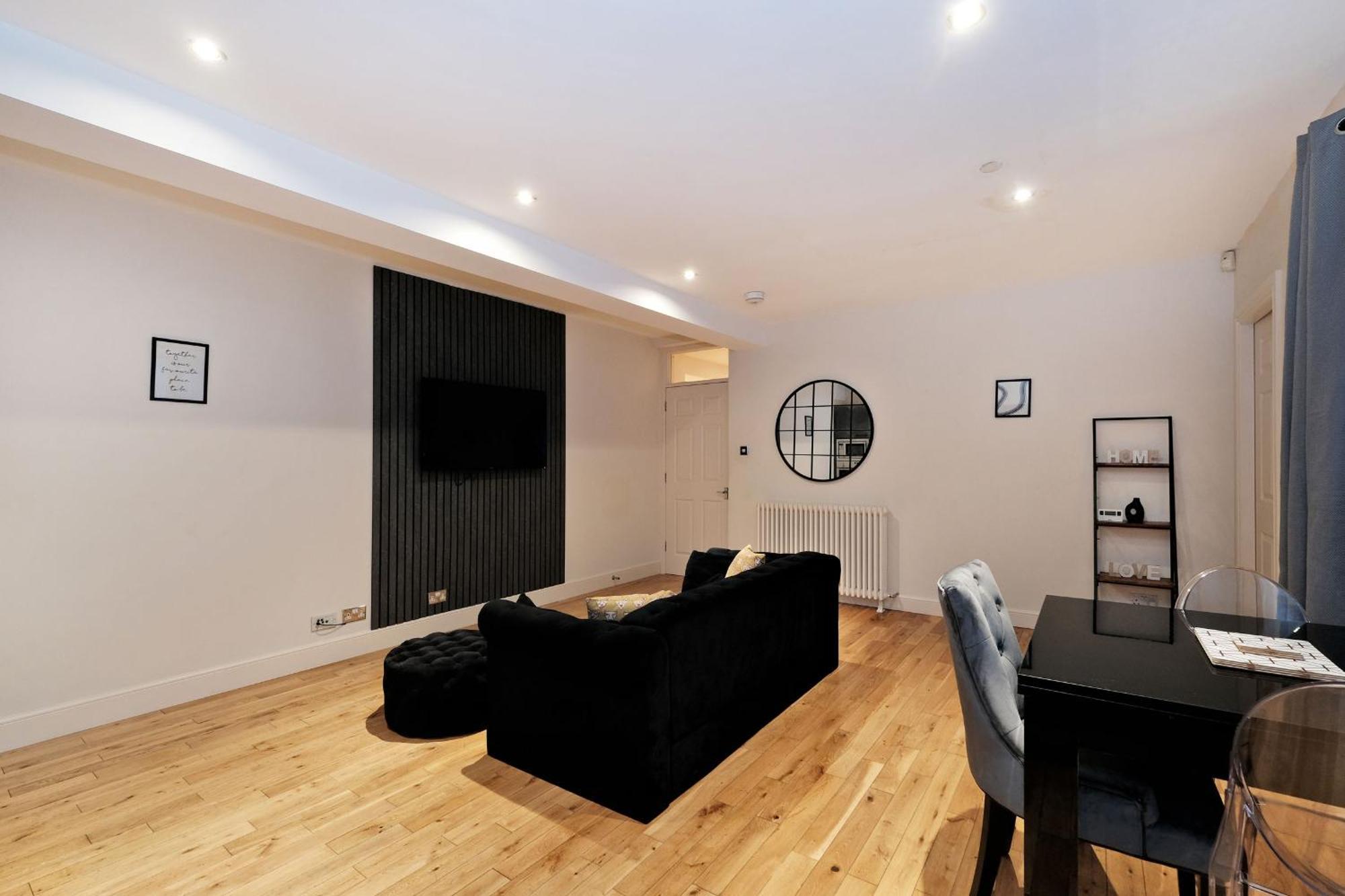 Apartamento One Of A Kind Historic 3 Bedroom Aberdeen
