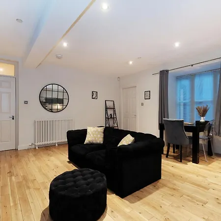 One Of A Kind Historic 3 Bedroom Apartment Aberdeen Exterior photo