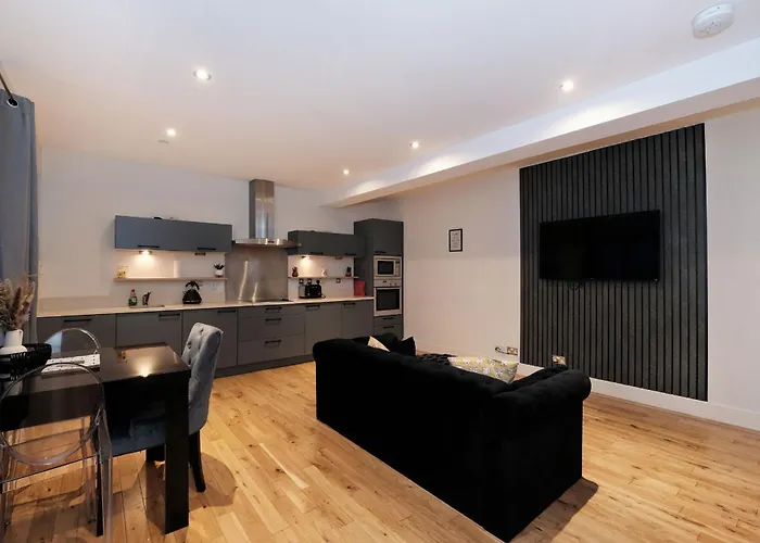 One Of A Kind Historic 3 Bedroom Apartment